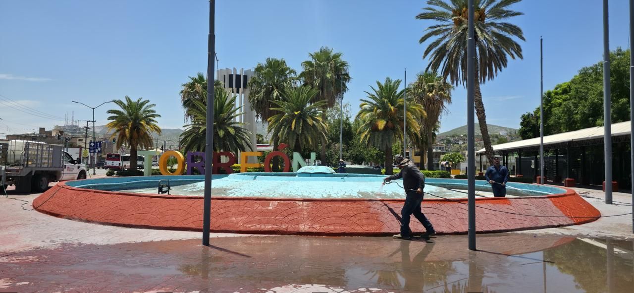 Refuerzan mantenimiento integral de espacios públicos en Torreón
