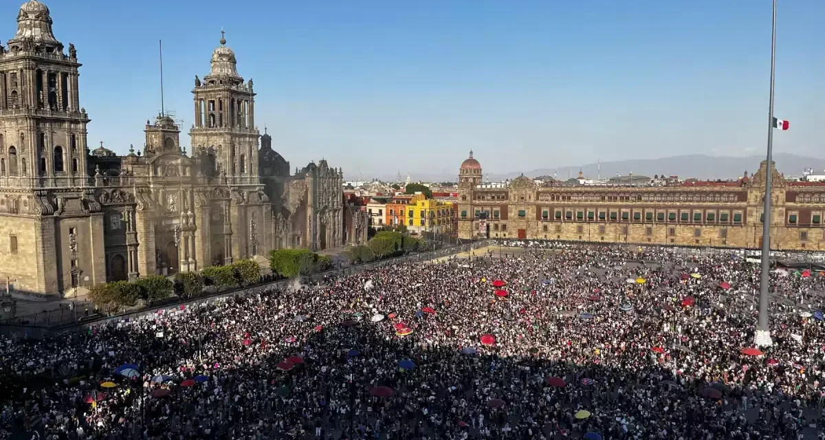 Salen a las calles miles de mujeres en la CDMX