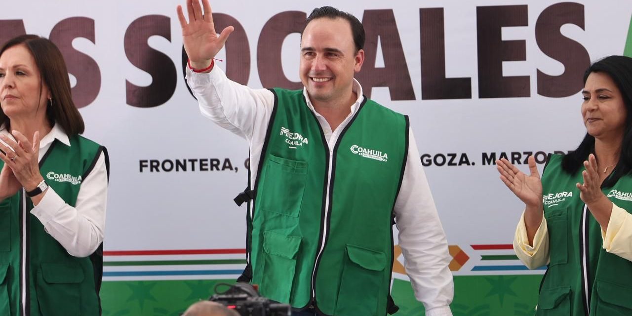 Manolo Jiménez entrega obras de infraestructura en Frontera