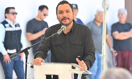 Carlos Villarreal impulsa obras por más de 16 mdp en sectores de Monclova
