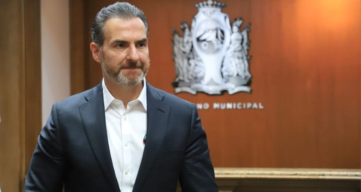 Adrián de la Garza buscará la gubernatura de Nuevo León: PRI confirma su candidatura para 2027