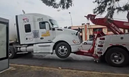 Aseguran pipa con 45 mil litros de gas LP. en la Monterrey–Saltillo