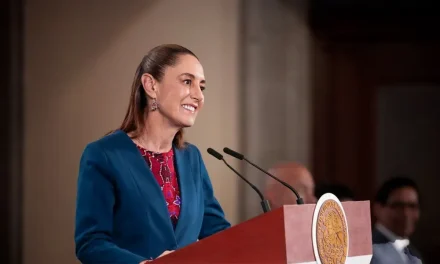 Salinas Pliego realiza primer abono de mil 200 millones por adeudo fiscal