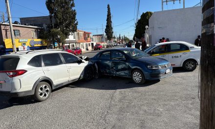 Saltillo:  Accidente provoca carambola en la Bellavista