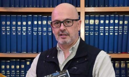 Renuncia el director de Gaceta UNAM tras error ortográfico en la portada