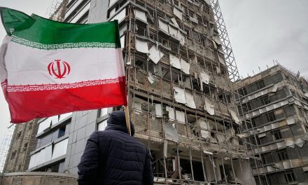 Irán rechaza propuesta de paz de EE. UU. por ‘injusta’