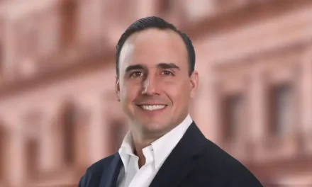 Manolo Jiménez mantiene el liderato en el ranking de aprobación de gobernadores