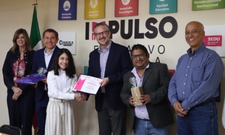 Niñas y niños locutores de ‘puros cuentos’