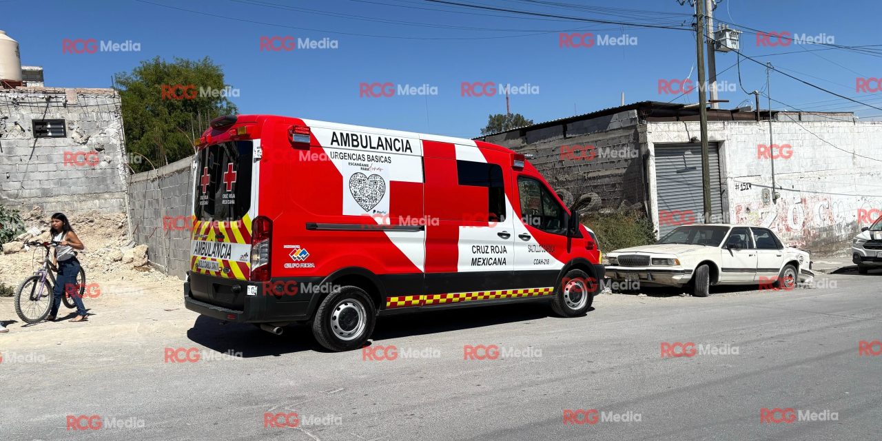 Par de clavos atraviesan mano de trabajador en Saltillo
