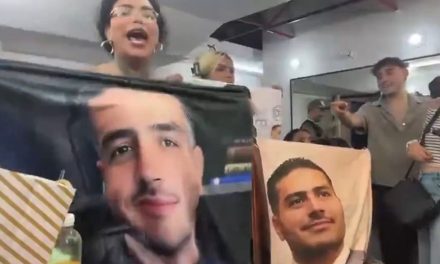 ‘La suegra de México’ le regala unas cobijas de su retoño García Harfuch a ‘Las Perdidas’ (video)