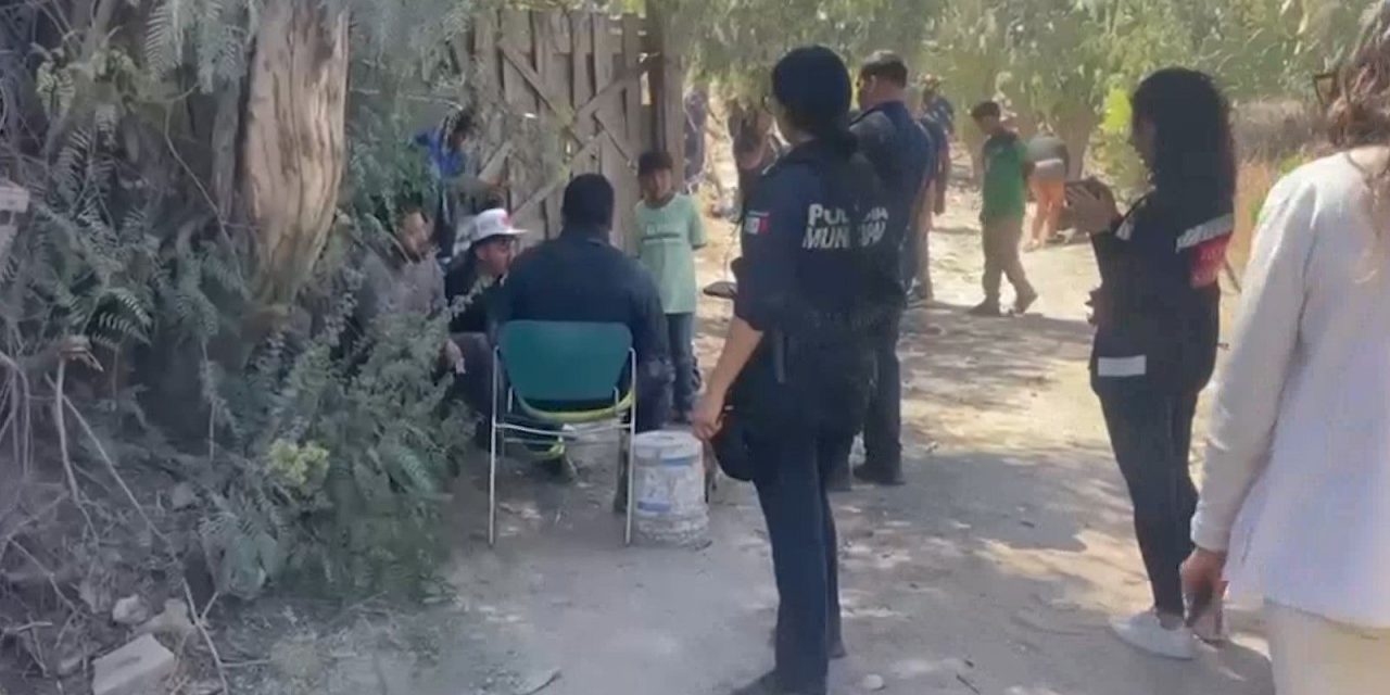 Rescatan a dos hombres de noria en Saltillo; uno se reporta grave