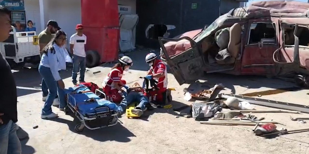 Vuelca joven y termina lesionado en Saltillo