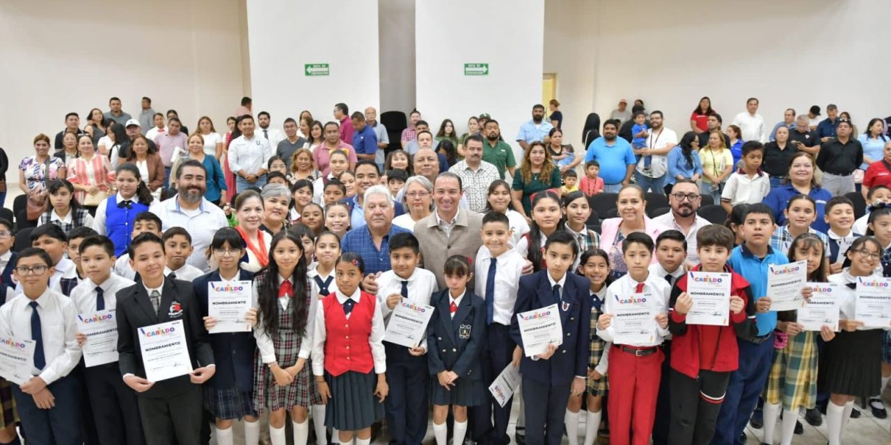 Nombran a Axel Isaí Torres como presidente municipal infantil de Acuña
