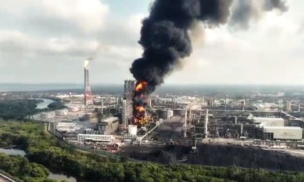 Pemex reporta nuevo incendio en Dos Bocas
