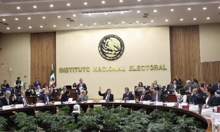 INE ajustará salarios de consejeros para que no superen ingreso presidencial