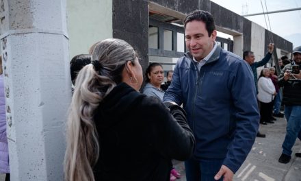 Arranca Javier Díaz más obras sociales en Saltillo