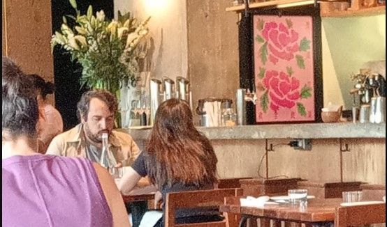 Reaparece Andy López Beltrán en restaurante de lujo de la CDMX