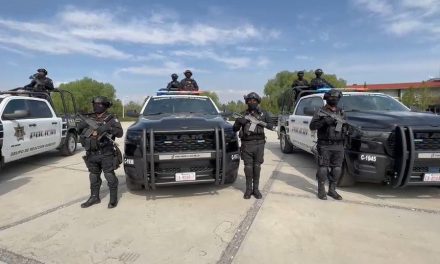 Javier Díaz entrega patrullas, equipamiento y uniformes a la Comisaría de Seguridad y Protección Ciudadana