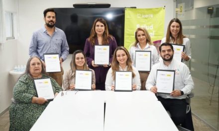 Firman convenio DIF Saltillo y UDEM