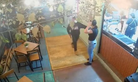 Video: Intentan secuestrar a empleada de pizzeria durante un asalto en Chimalhuacán