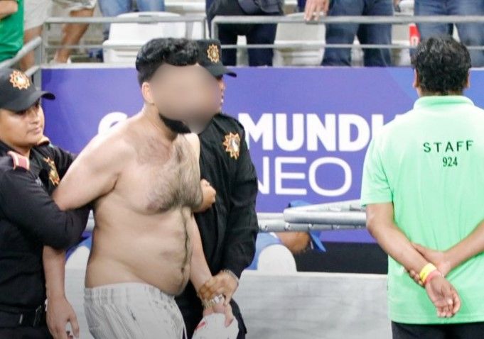 Detienen a aficionado iraquí tras histórica clasificación en Monterrey