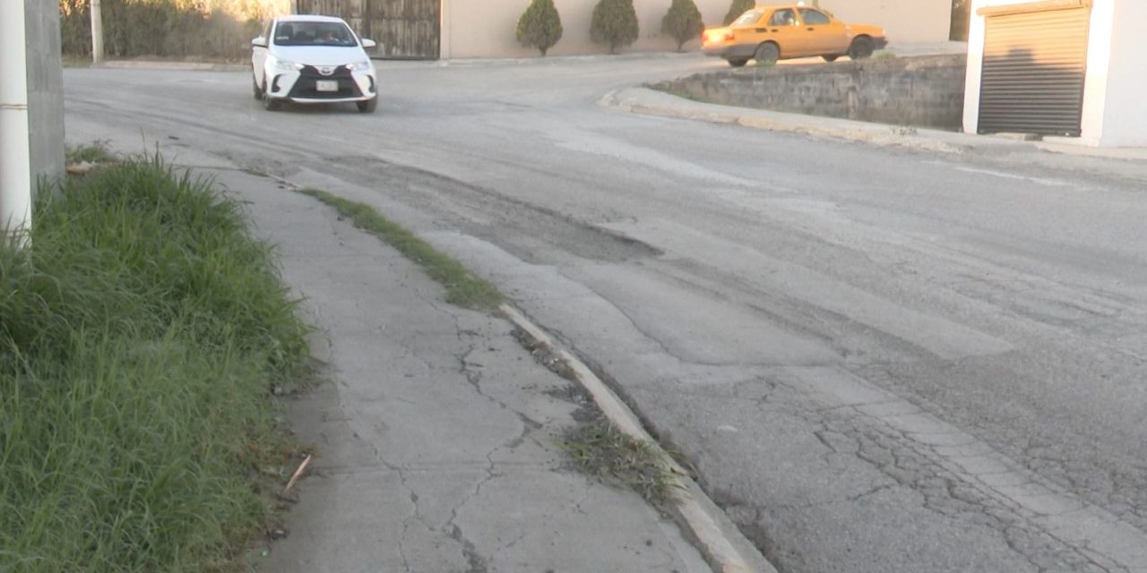 Saltillo:  La calle principal está destrozada en la colonia el Paraíso