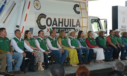 Manolo Jiménez entrega en Castaños camiones recolectores de basura a 9 municipios del estado