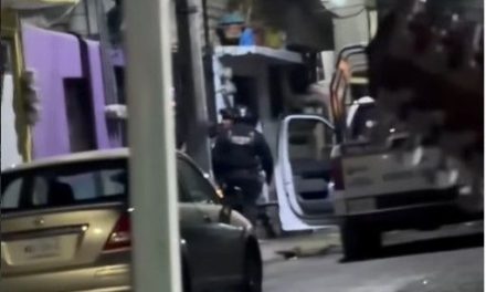 México vuelve a derrotar a la IA… cateo y arresto de persona en Neza tiene su propio ‘soundtrack’ (video)