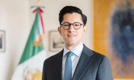 Senado ratifica a Roberto Velasco como canciller de México