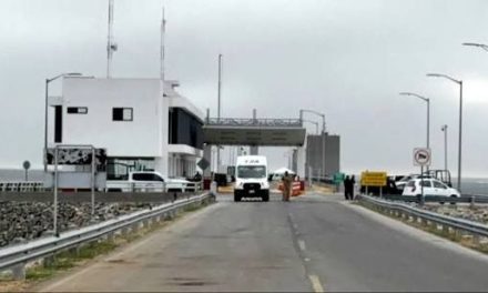 Reabren cruce fronterizo vehicular por la Presa La Amistad