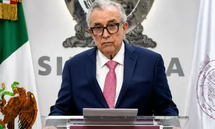 Congreso aprueba solicitud de licencia del gobernador Rubén Rocha, acusado de narcopolítico por EE. UU.