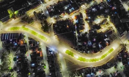 Dan mantenimiento a alumbrado de zonas rurales y urbanas en Ramos Arizpe