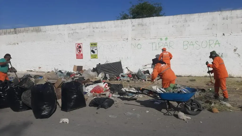 Retiran en Torreón siete toneladas de basura tras megapuente