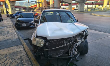 Saltillo: Aparatoso choque se registra en ‘El Sarape’