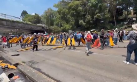 CNTE bloquea Circuito Interior en la CDMX y suspende diálogo con Segob