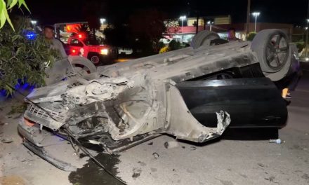 Músico termina volcado por ir a las prisas en Saltillo