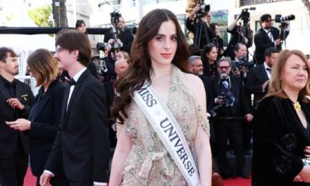 Fátima Bosch deslumbra en su debut en el Festival de Cannes