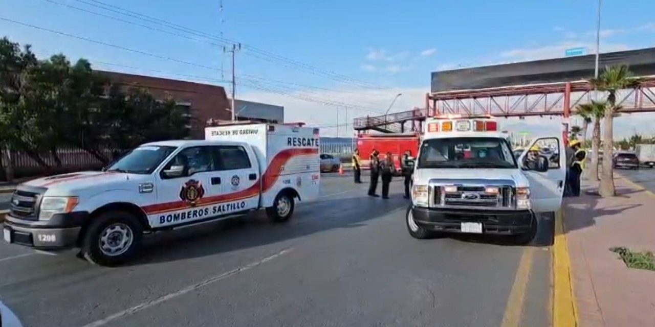 Joven derrapa en motocicleta y termina proyectado en Saltillo