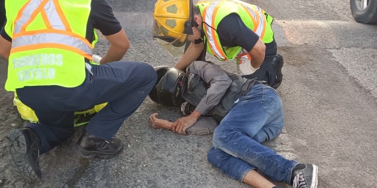 Motociclista resulta lesionado tras derrapar en Saltillo