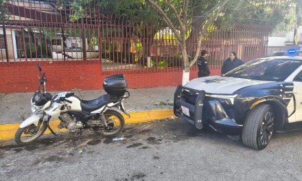 Encuentran moto abandonada en Saltillo