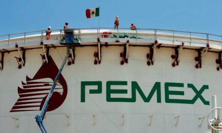 Pemex se convierte en la segunda petrolera más endeudada del mundo