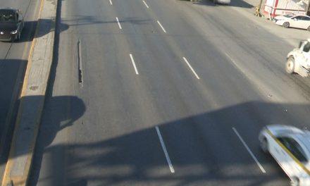 Saltillo: Pintaron las rayas blancas en el periférico LEA