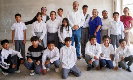 Realizan ceremonia de abanderamiento en escuela de nueva creación