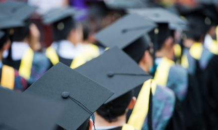 SEP mantiene vigente vía para titularse sin tesis ni estudios ‘tradicionales’