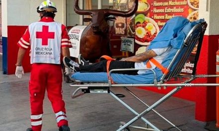 Riña en taquería del centro de Monterrey termina con un hombre macheteado de la cabeza