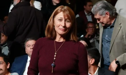 Tatiana Clouthier renuncia al IMME para buscar la gubernatura de Nuevo León