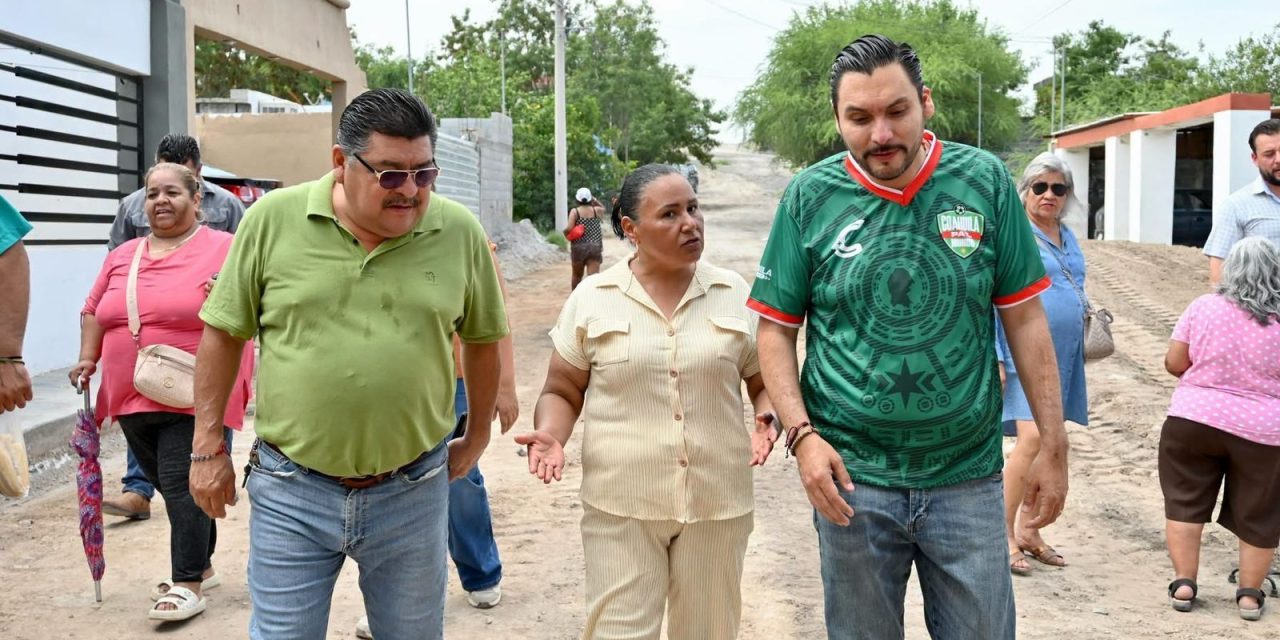 Carlos Villarreal continúa obras pavimentación en Monclova