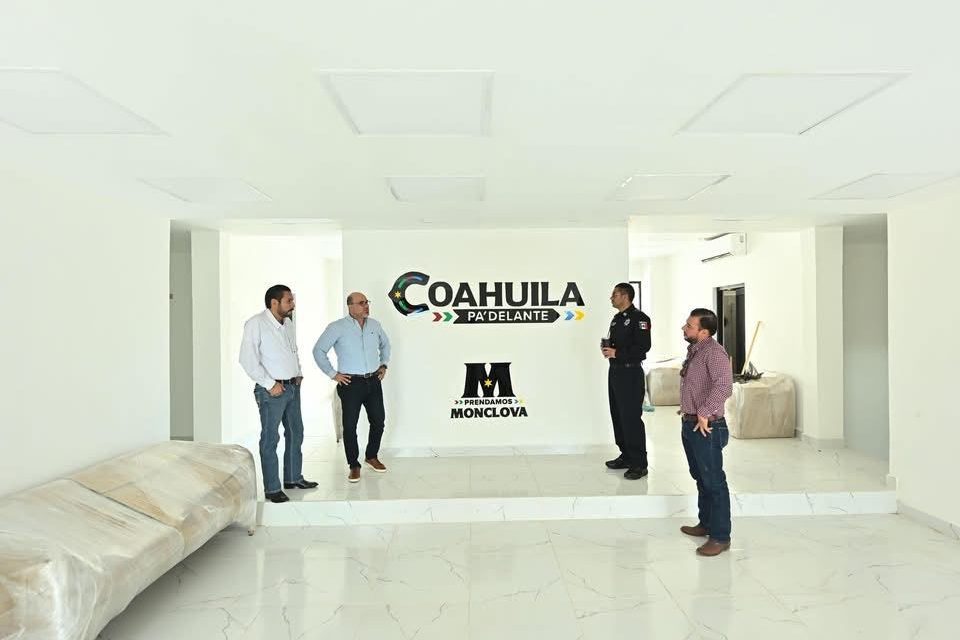 Carlos Villarreal supervisa avances en el Centro Integral de Seguridad