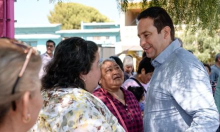 Entrega Javier Díaz rehabilitación de cancha y plaza en Morelos