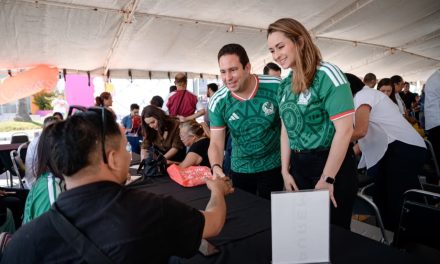 Impulsan Javier y Luly empleos para personas con discapacidad
